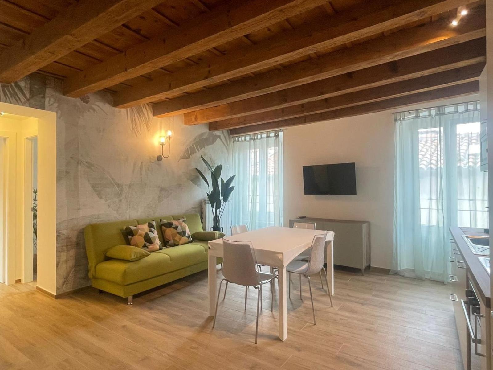 Cairoli14 Apartment เบรเชีย ภายนอก รูปภาพ