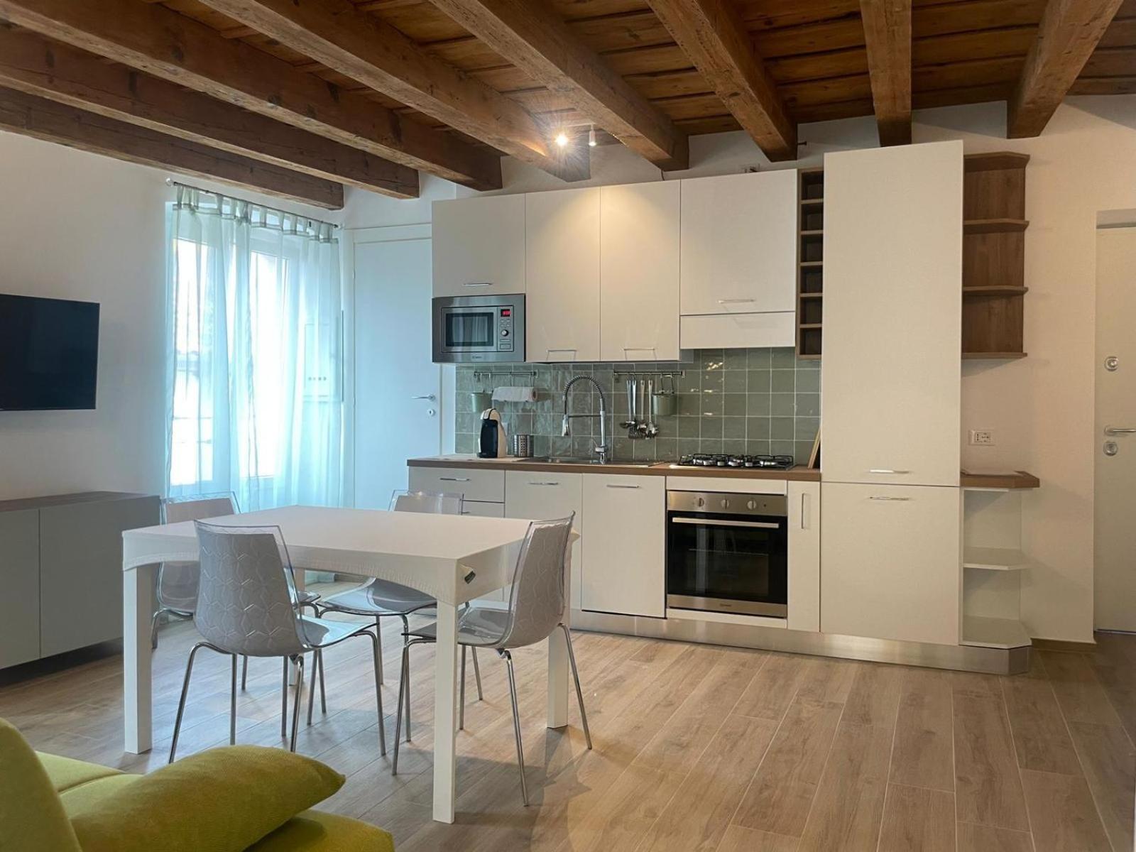 Cairoli14 Apartment เบรเชีย ภายนอก รูปภาพ