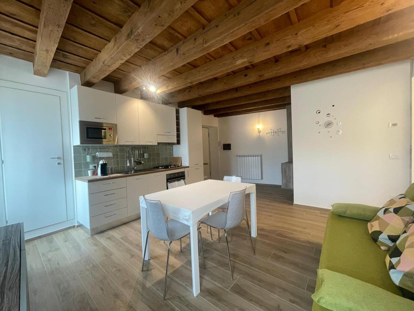 Cairoli14 Apartment เบรเชีย ภายนอก รูปภาพ